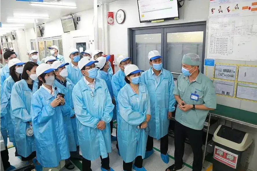 Vietnamese factory embracing digital transformation
